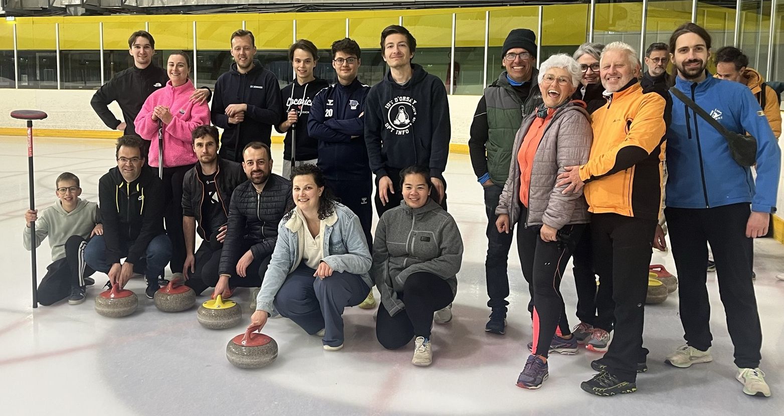 Bilan de saison 2025–2026 : Lyon Curling trace la glace, pierre après pierre 🥌 Bilan de saison 2025–2026 : Lyon Curling trace la glace, pierre après pierre 🥌
