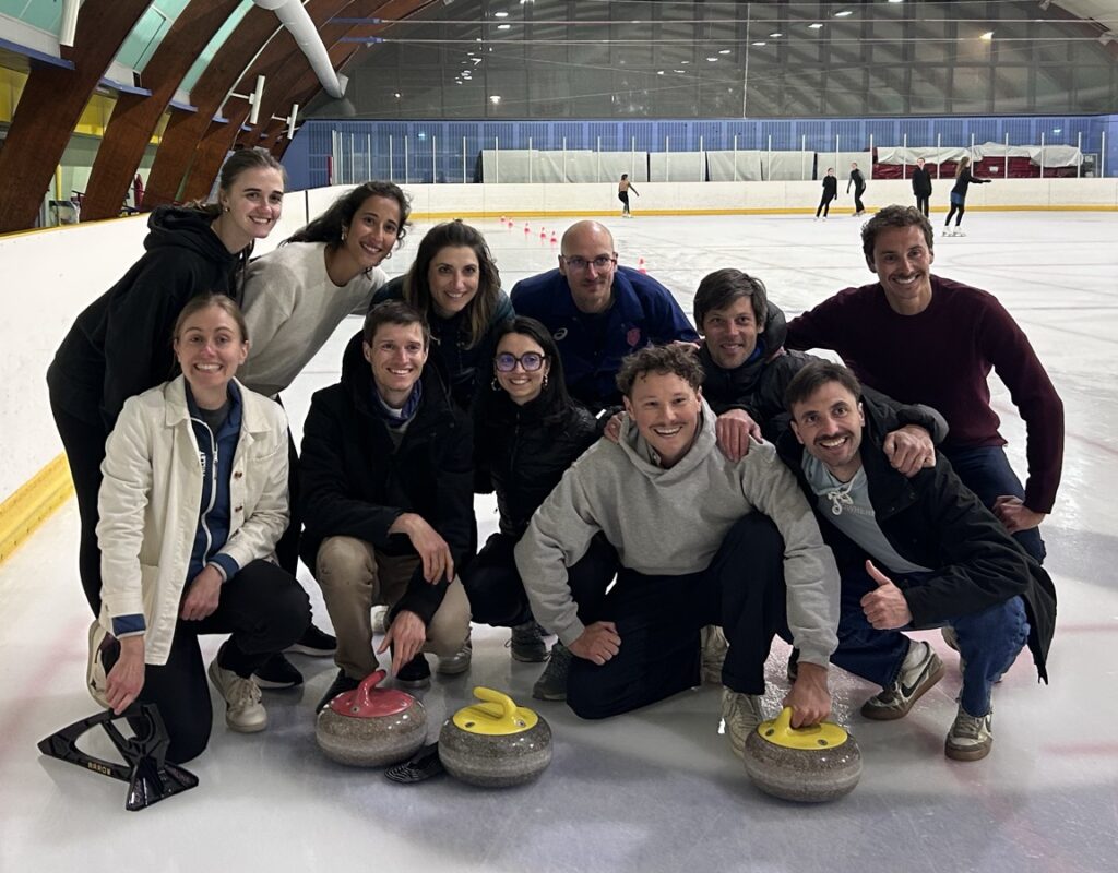 Bilan de saison 2025–2026 : Lyon Curling trace la glace, pierre après pierre 🥌 Bilan de saison 2025–2026 : Lyon Curling trace la glace, pierre après pierre 🥌