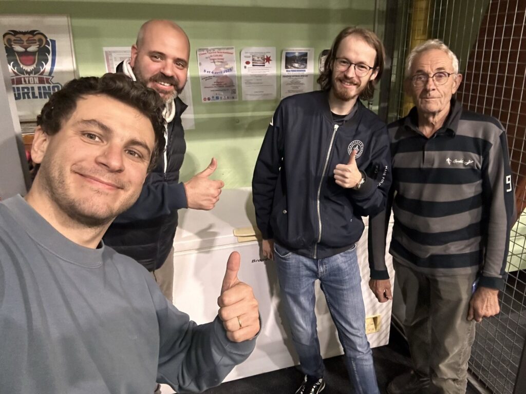 Nouveau congélateur d'occasion